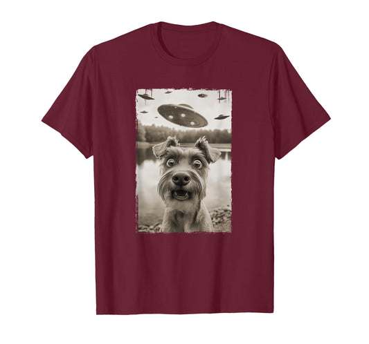 Retro Schnauzer UFO Encounters - Funny UFO Schnauzer Selfie T-Shirt