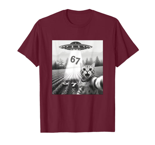 67 Cat Selfie with Alien UFOs Funny Cat Six Seven Meme UFO T-Shirt