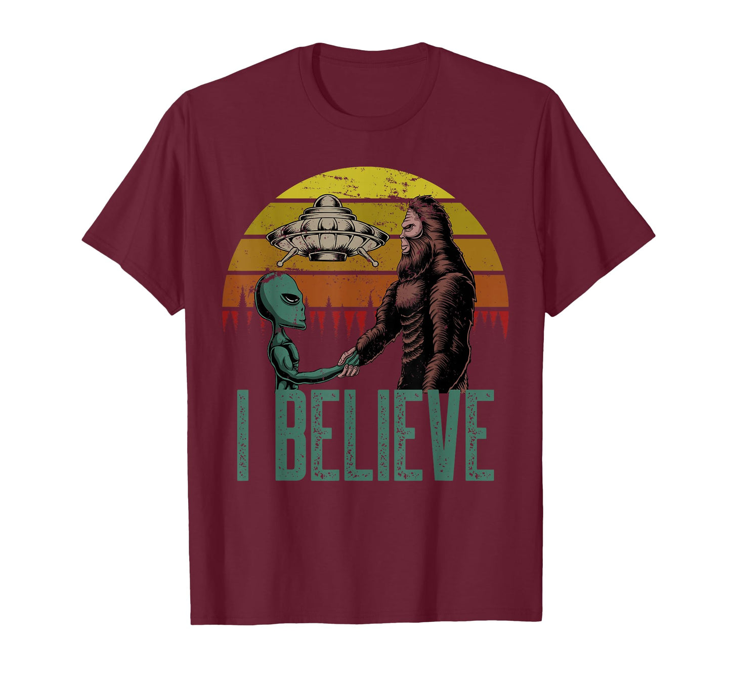 I Believe Bigfoot Alien UFO Flying Object Vintage T-Shirt