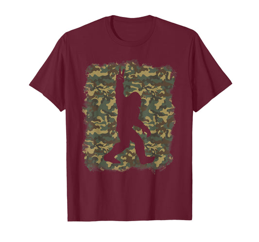 Bigfoot Sasquatch Peace Big Foot Squatch Army Camouflage Men T-Shirt