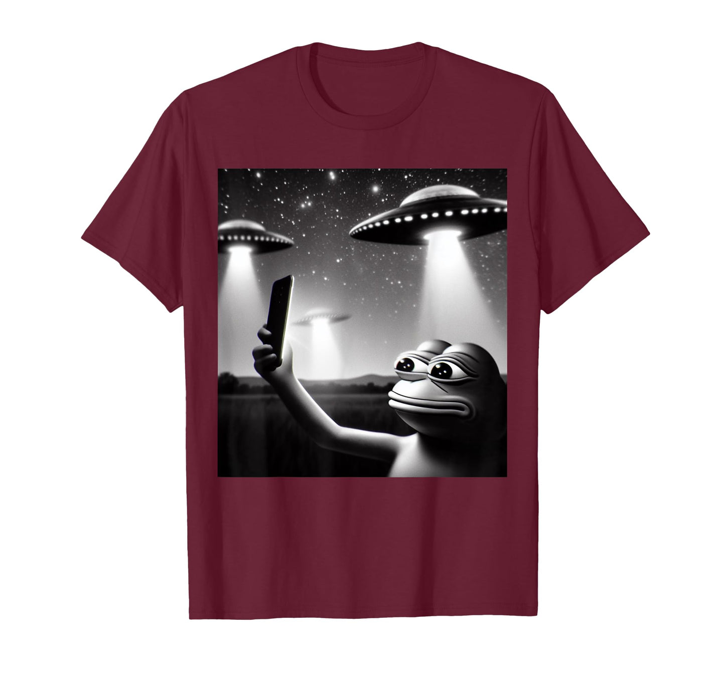 Frog Selfie with UFO Meme For Pet and Space Lovers Funny T-Shirt