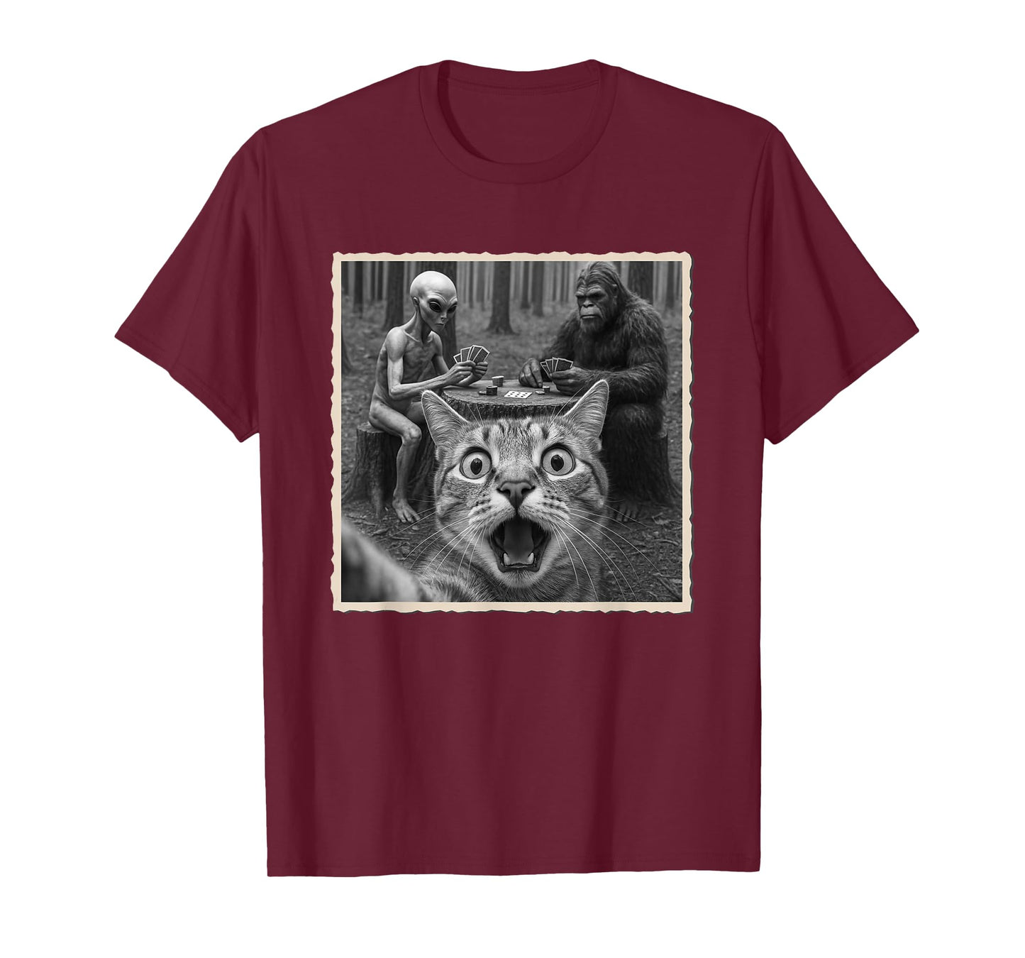 Cat Selfie With Alien & Bigfoot | Funny Scared Cat T-Shirt