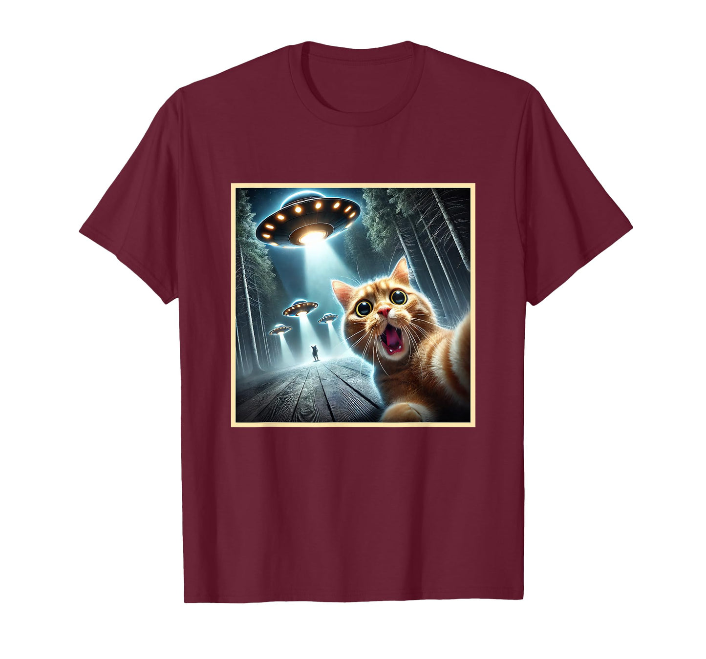 Funny Cat Taking A Selfie With UFO T-Shirt
