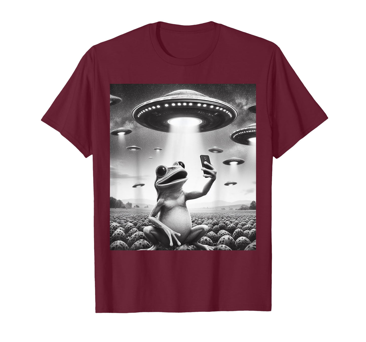 Cute Frog Selfie with UFO Meme For Pet and Space Lover Funny T-Shirt