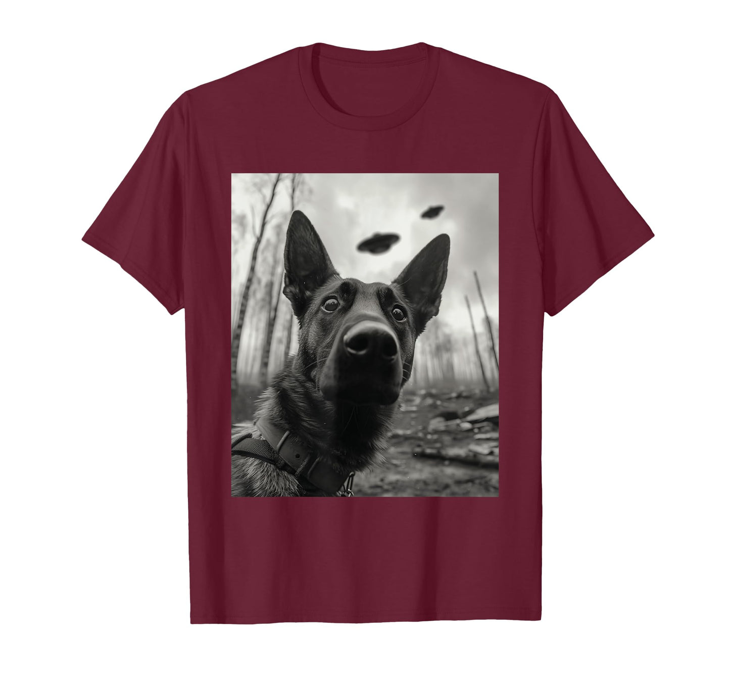 Dog Mom Dad - Funny Alien Selfie Malinois UFO Men Women T-Shirt