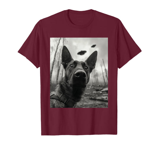 Dog Mom Dad - Funny Alien Selfie Malinois UFO Men Women T-Shirt