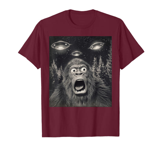 Bigfoot UFO | Funny Invasion Meme Alien Sasquatch UFO Selfie T-Shirt