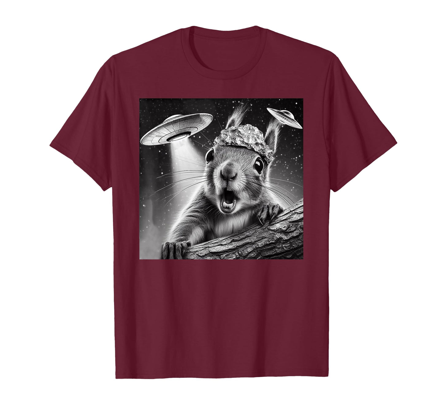 Funny Alien Squirrel Selfie With Alu Hat UFO Encounter T-Shirt