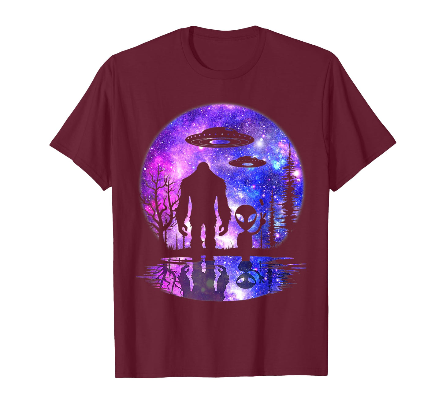 Alien And Bigfoot Full Moon Sasquatch UFO T-Shirt