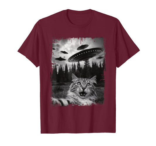 Cat Selfie With Ufo Alien Funny Cat Graphic T-Shirt