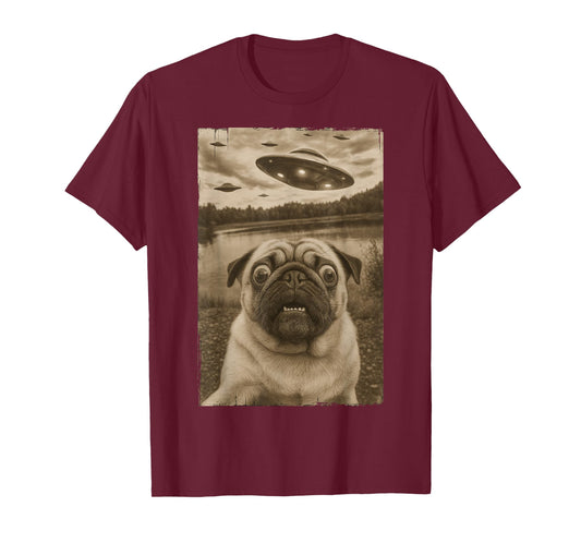 Vintage Pug UFO Encounters - Funny UFO and Pug Selfie T-Shirt