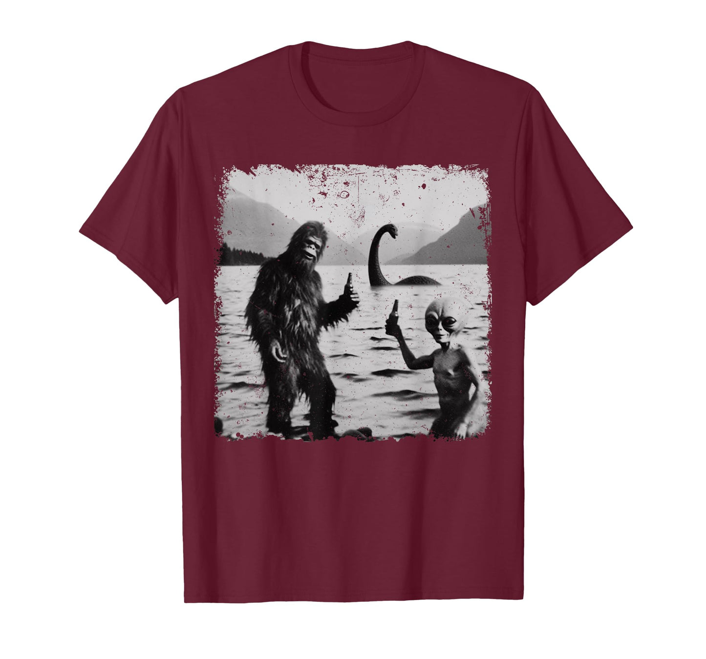 Funny Big Foot Sasquatch Alien Loch Ness Monster Team Selfie T-Shirt
