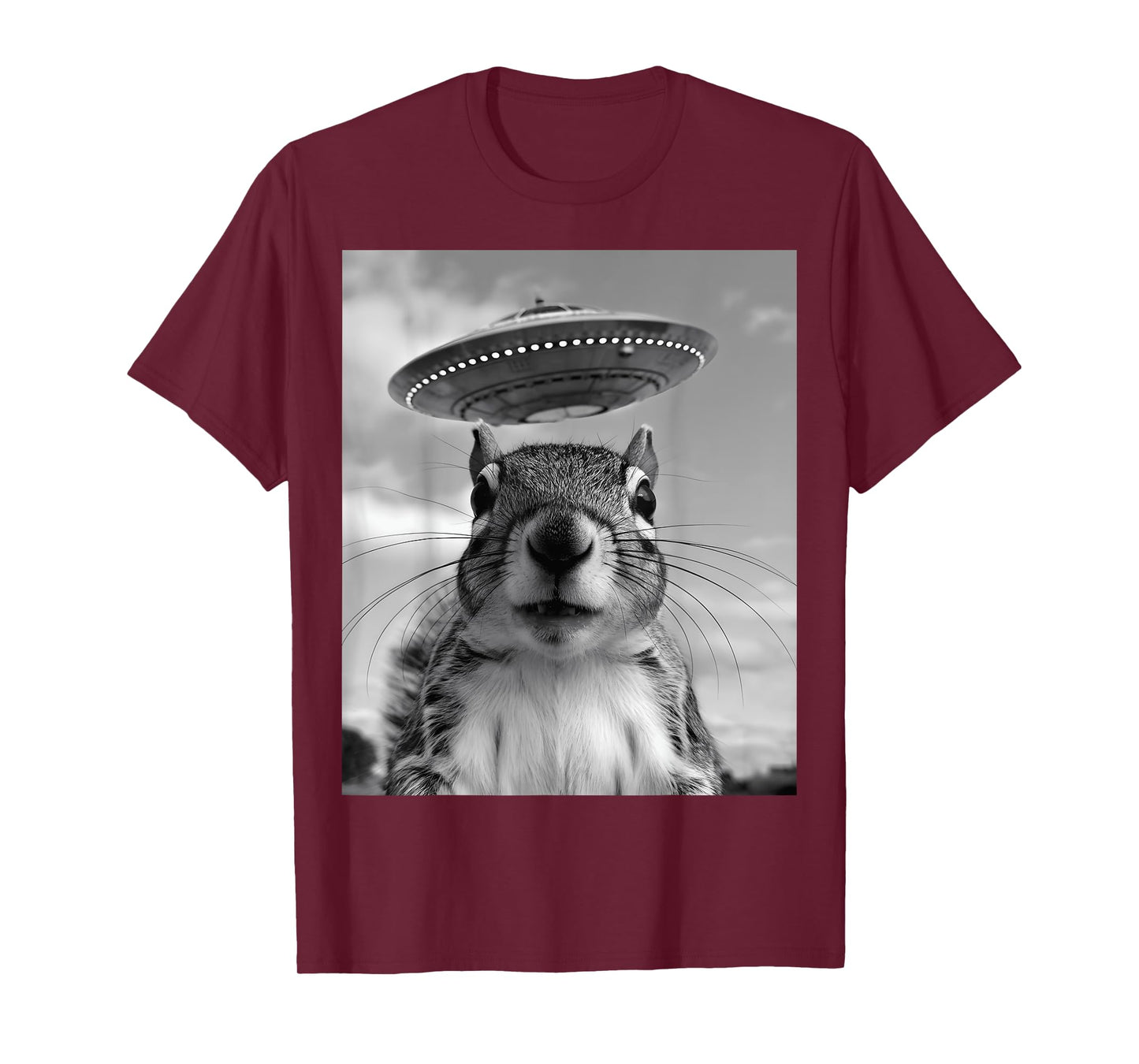 Squirrel Selfie With Alien UFO Funny Squirrel Gifts For Men T-Shirt