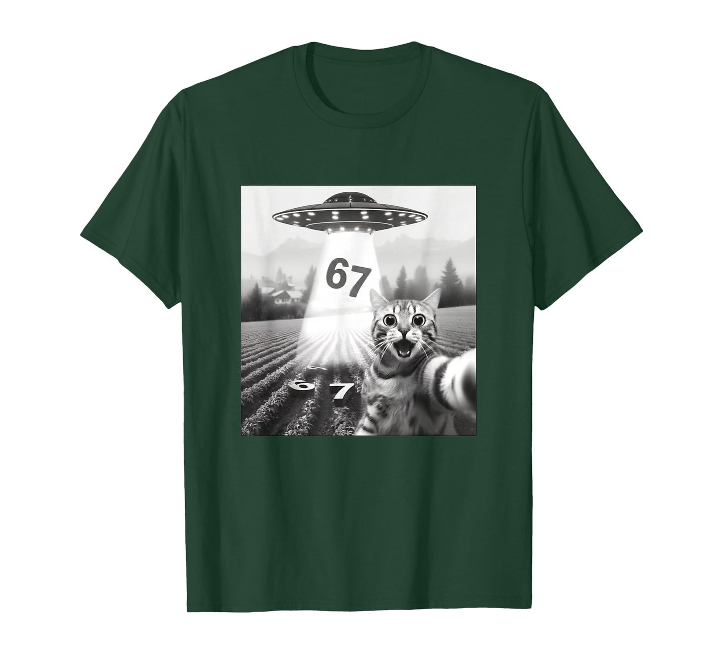 67 Cat Selfie with Alien UFOs Funny Cat Six Seven Meme UFO T-Shirt