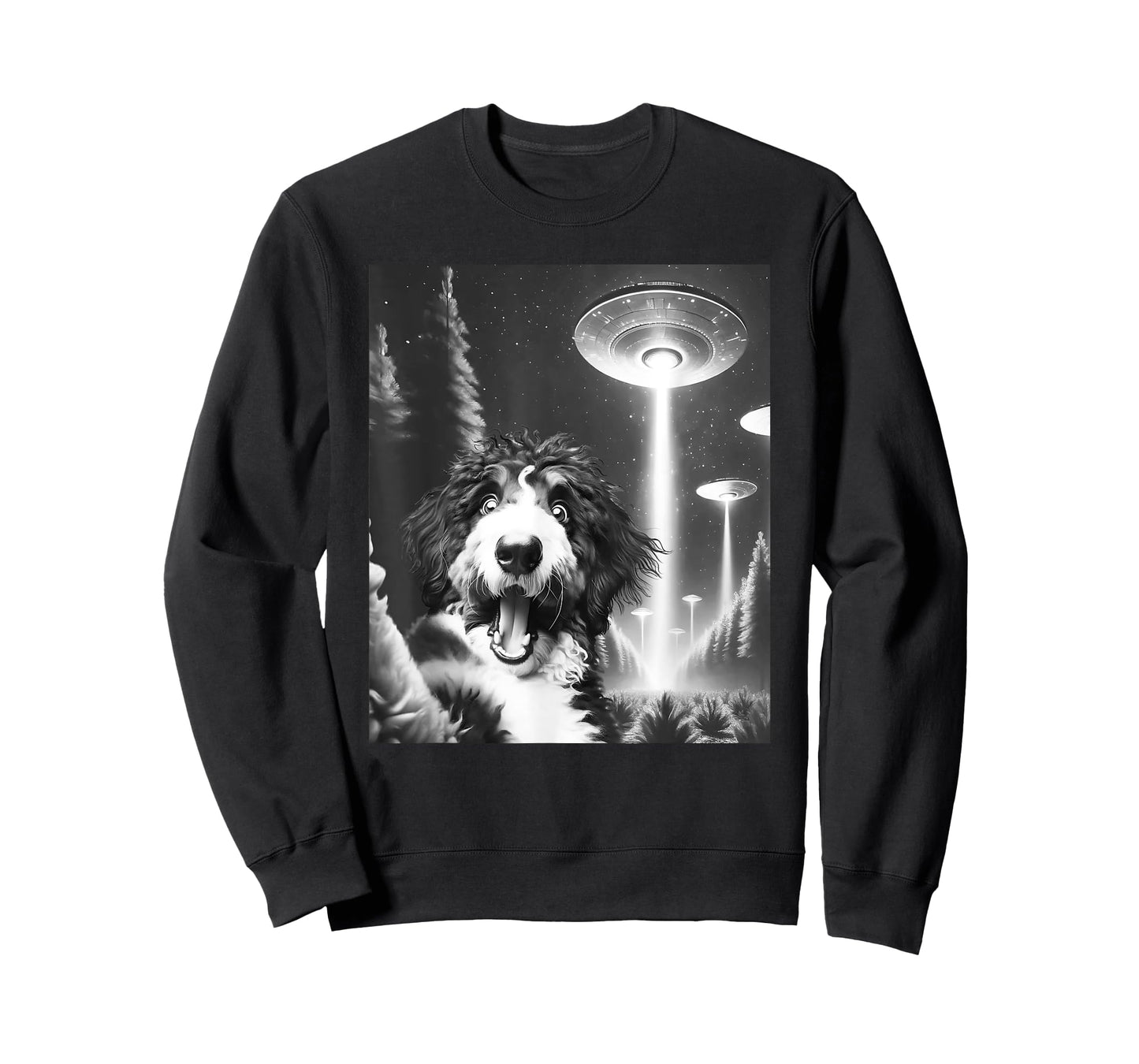 Funny Bernedoodle Alien UFO Taking a Selfie Dog Mom Dad Men Women Kids T-Shirt