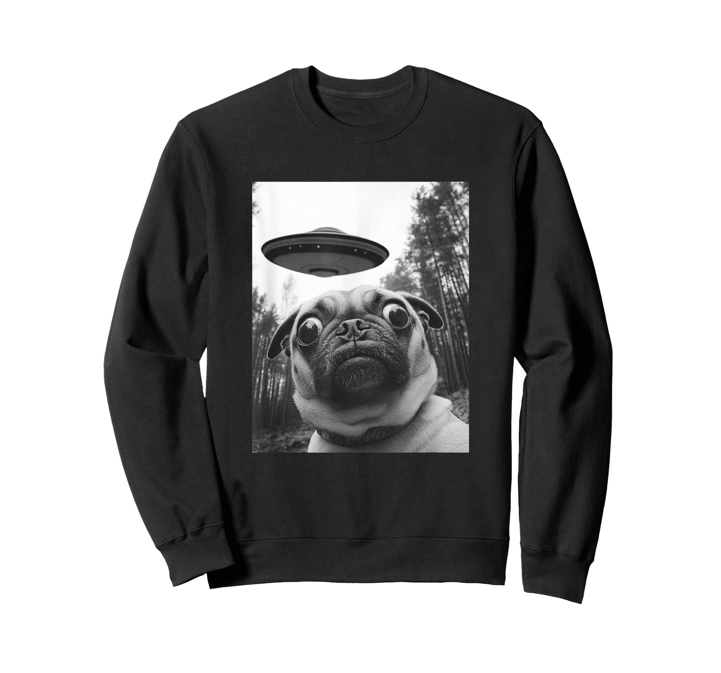 Funny Pug Selfie with UFO T-Shirt