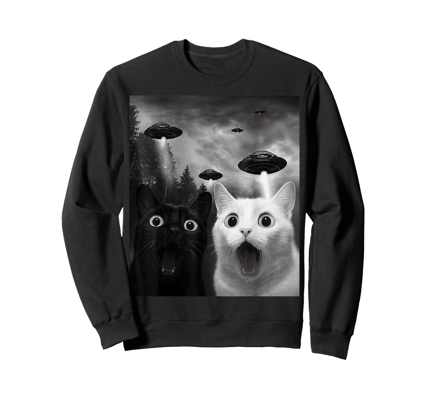 Cats Selfie with Alien UFO Funny Cat Gifts for Men Women Kid T-Shirt
