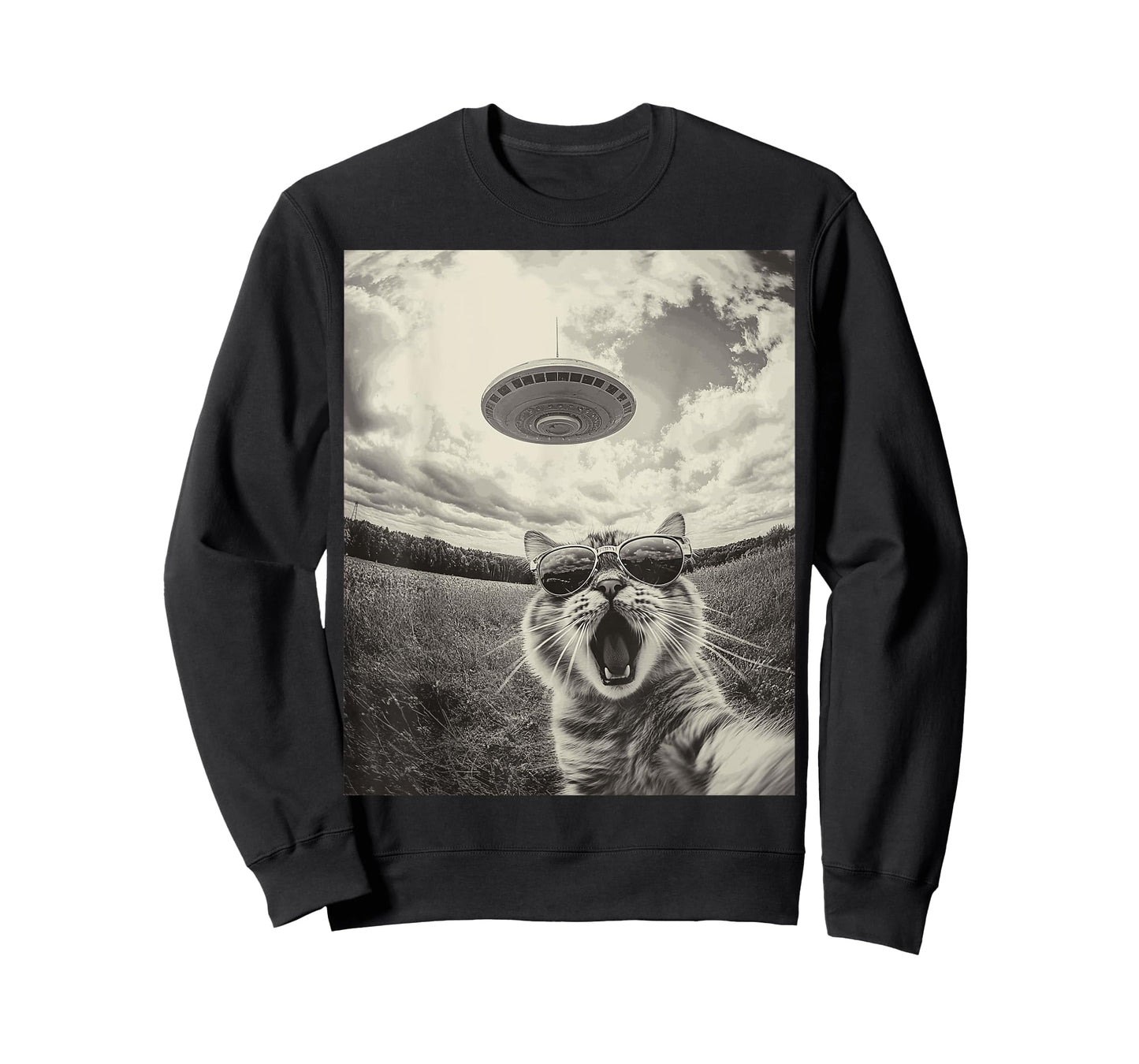 Funny Cat Sunglasses Selfie With Alien Ufo Retro Vintage T-Shirt