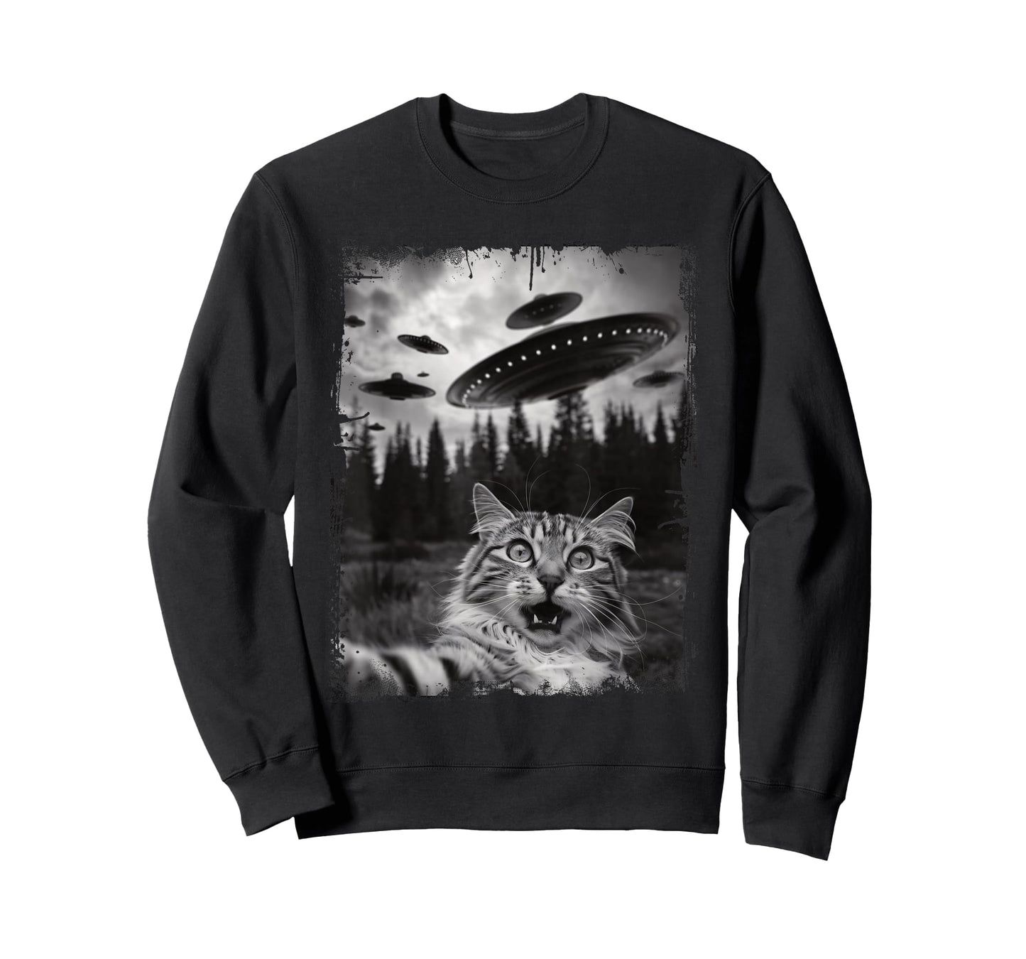 Cat Selfie With Ufo Alien Funny Cat Graphic T-Shirt