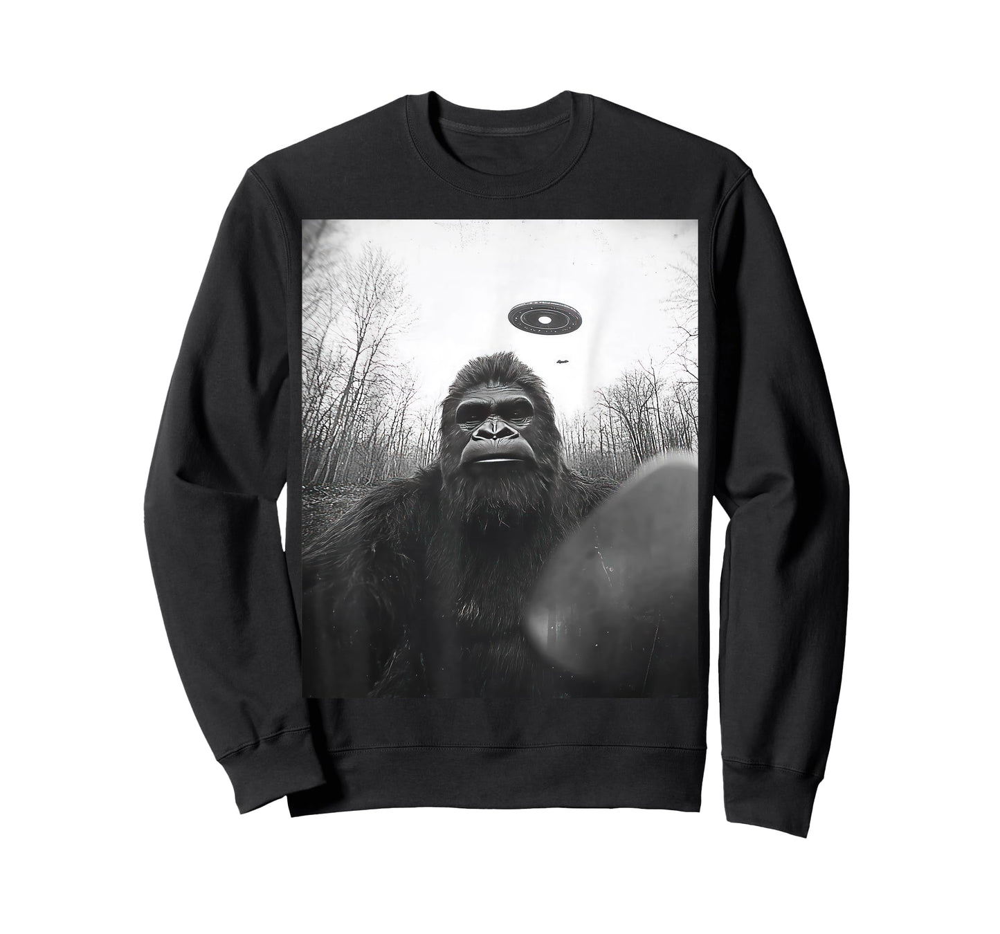 Funny graphic Sasquatch BigFoot UFO Alien Funny weird T-Shirt