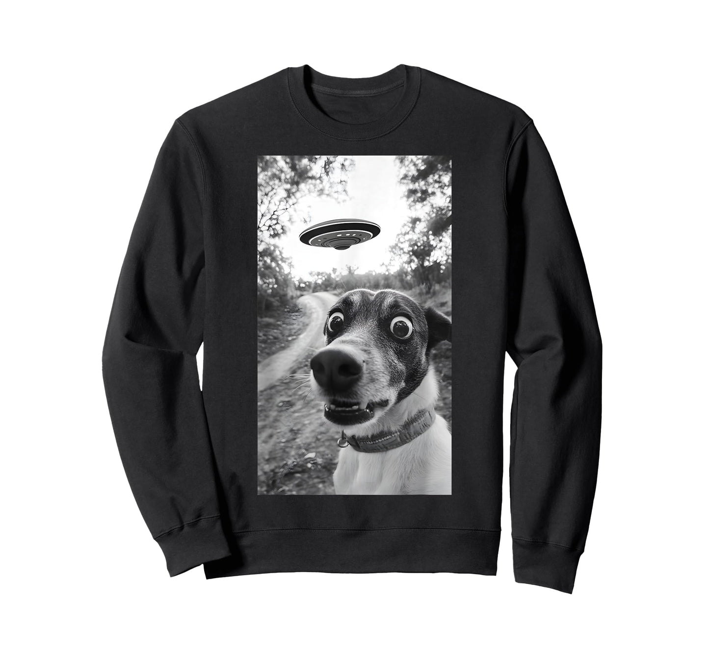 Surprised Dog Selfie With Alien UFO Funny Dog Men Women Kid T-Shirt