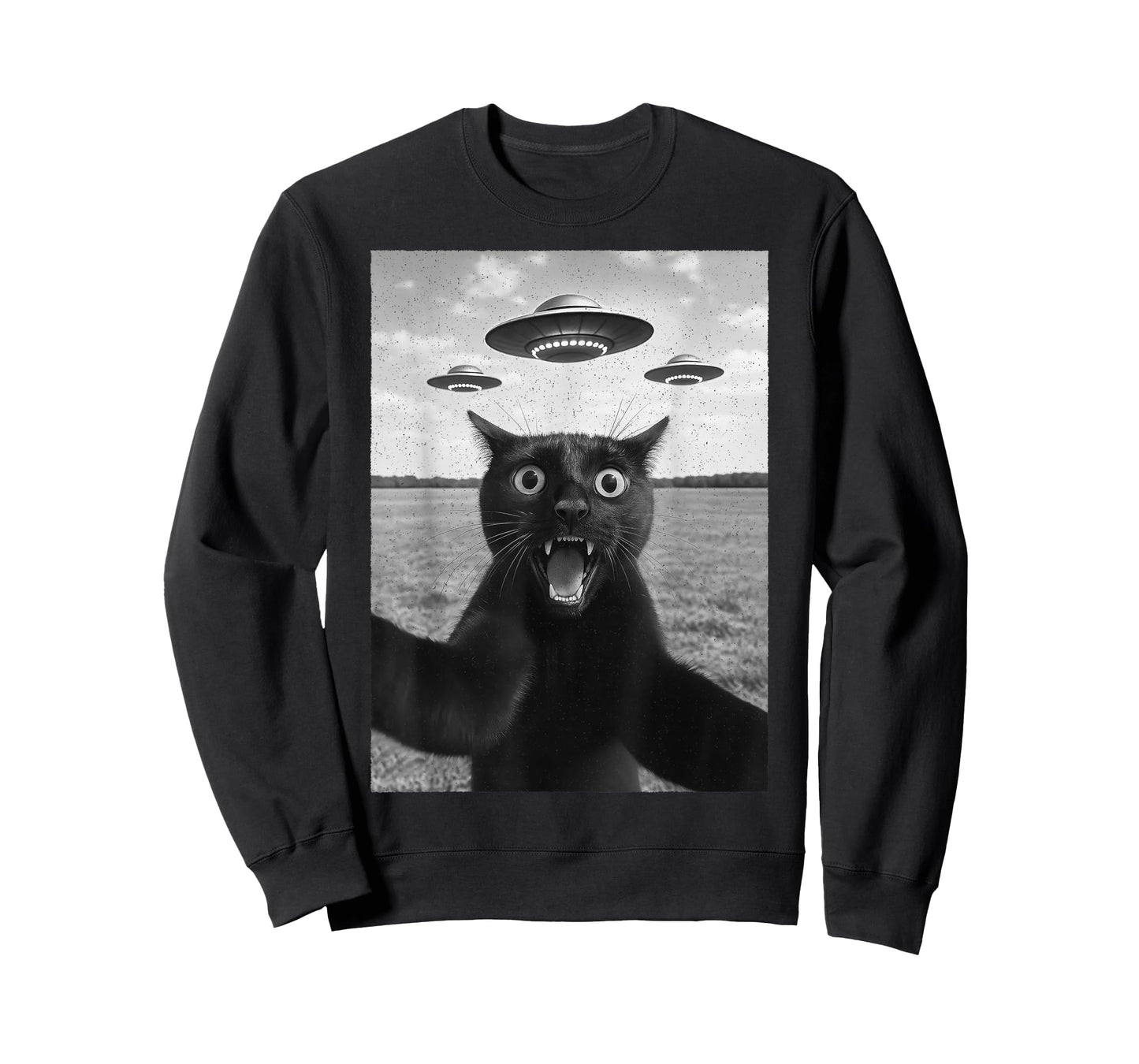Black Cat UFO Selfie – Retro Alien Funny T-Shirt