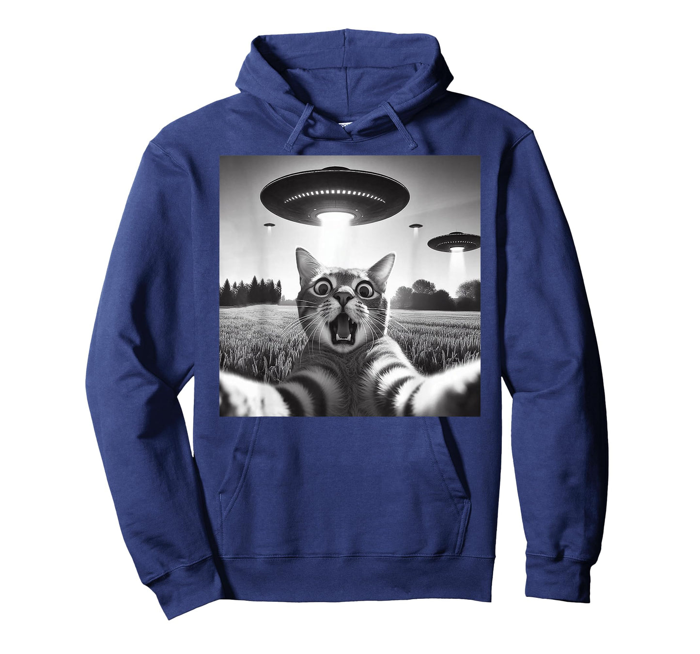 Cat Selfie With UFO Hilarious Alien Encounter T-Shirt