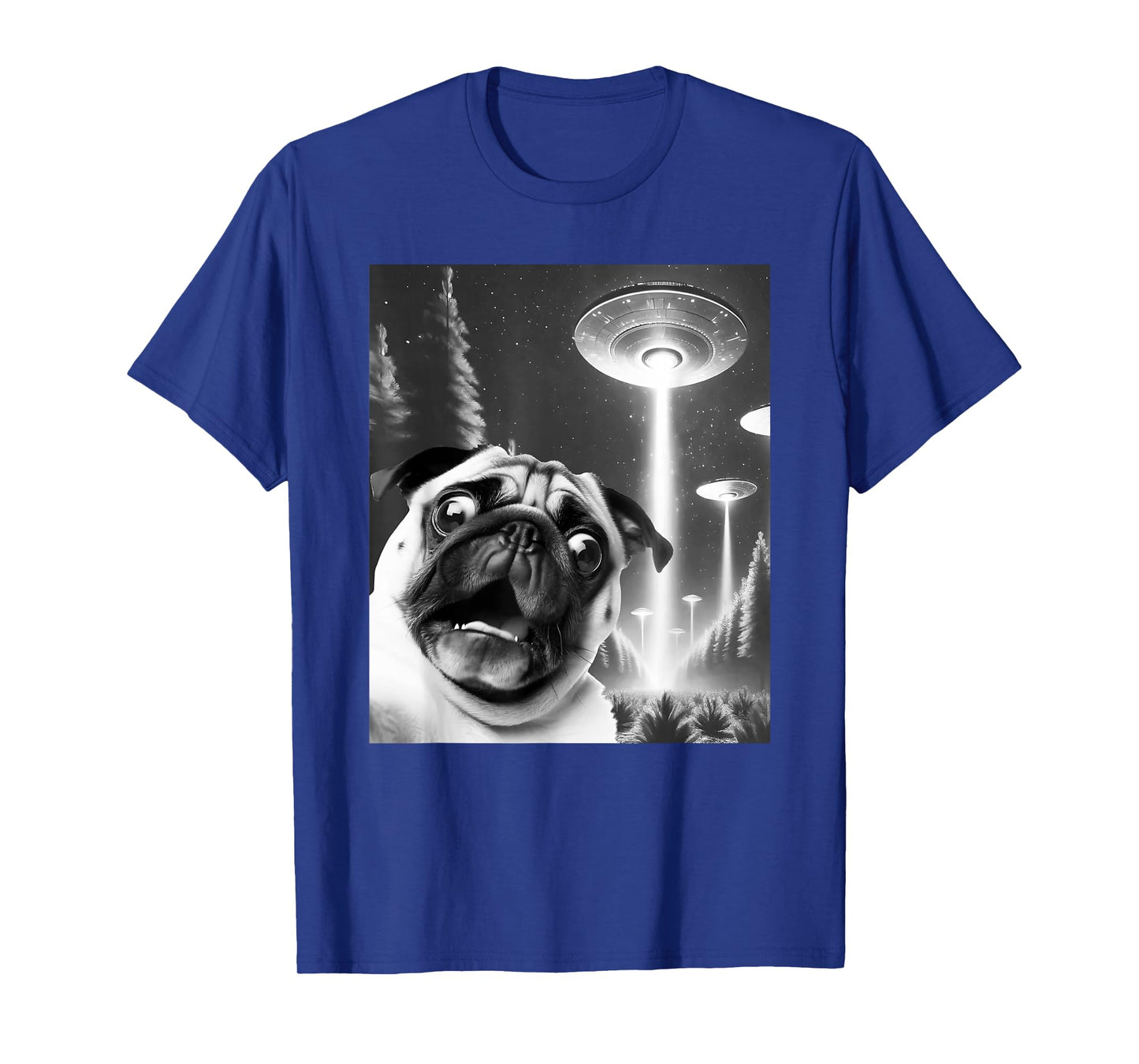 Funny Pug Alien UFO Taking a Selfie Dog Mom Dad T-Shirt