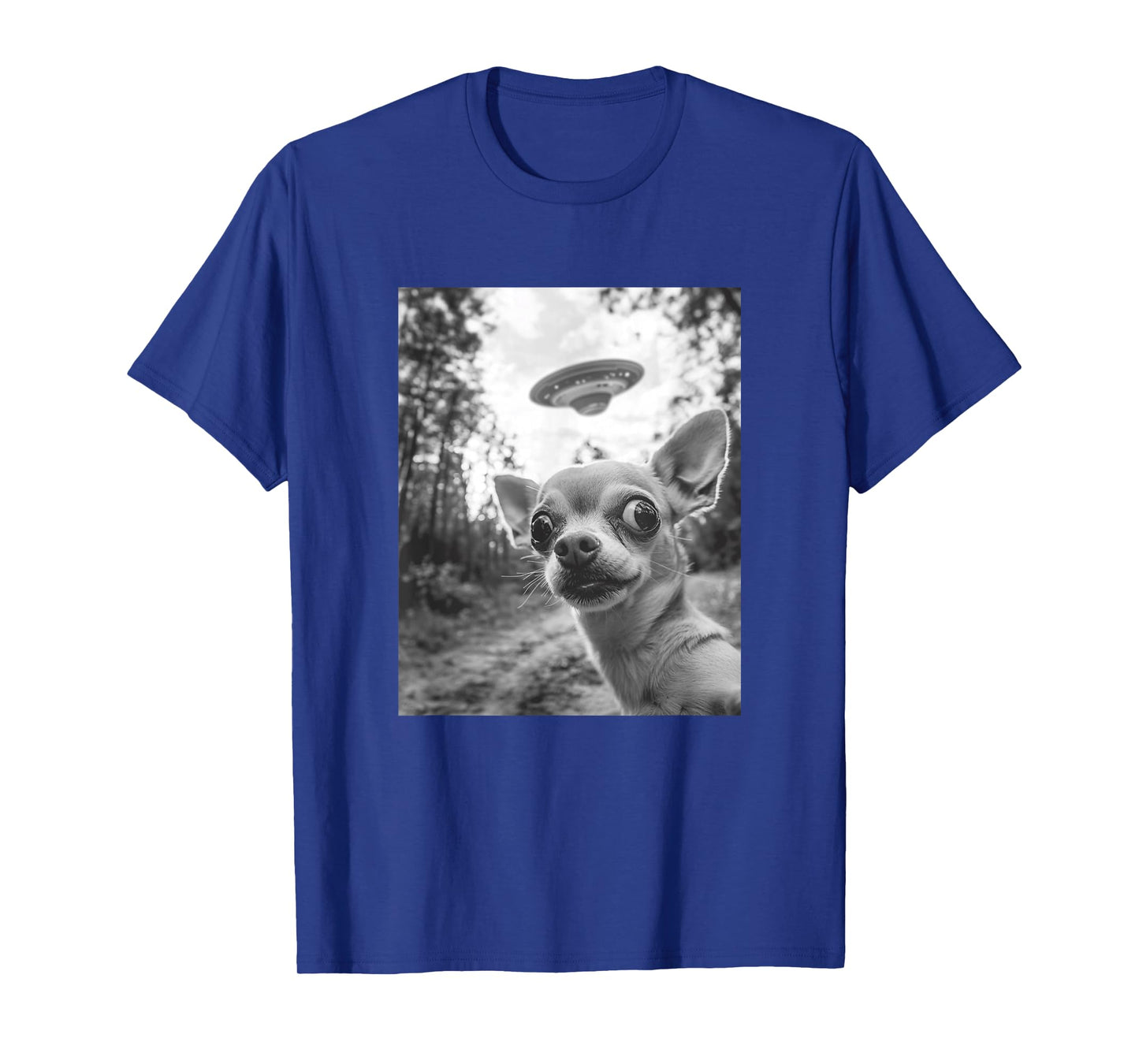 Chihuahua UFO Meme - Funny Chihuahua Selfie with UFO T-Shirt
