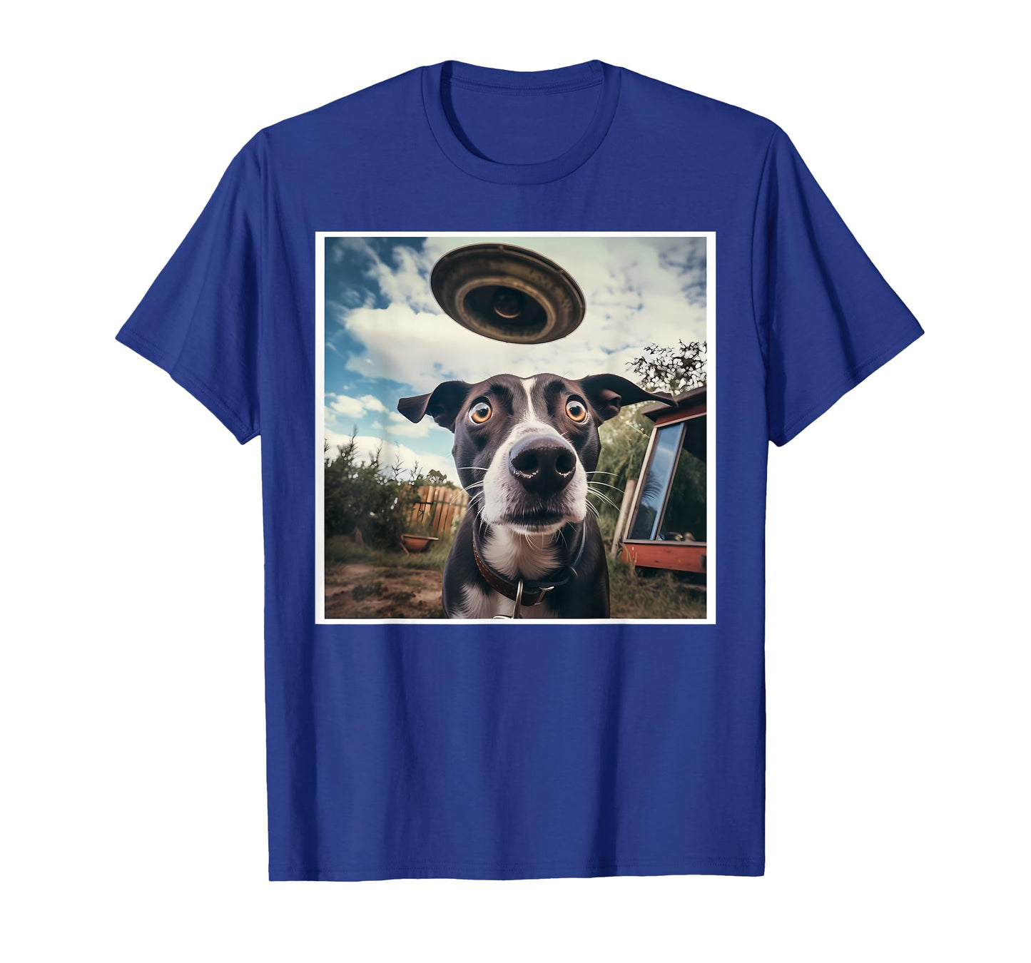 Dog Selfie with UFOs Alien Extraterrestrial UFO Believer T-Shirt