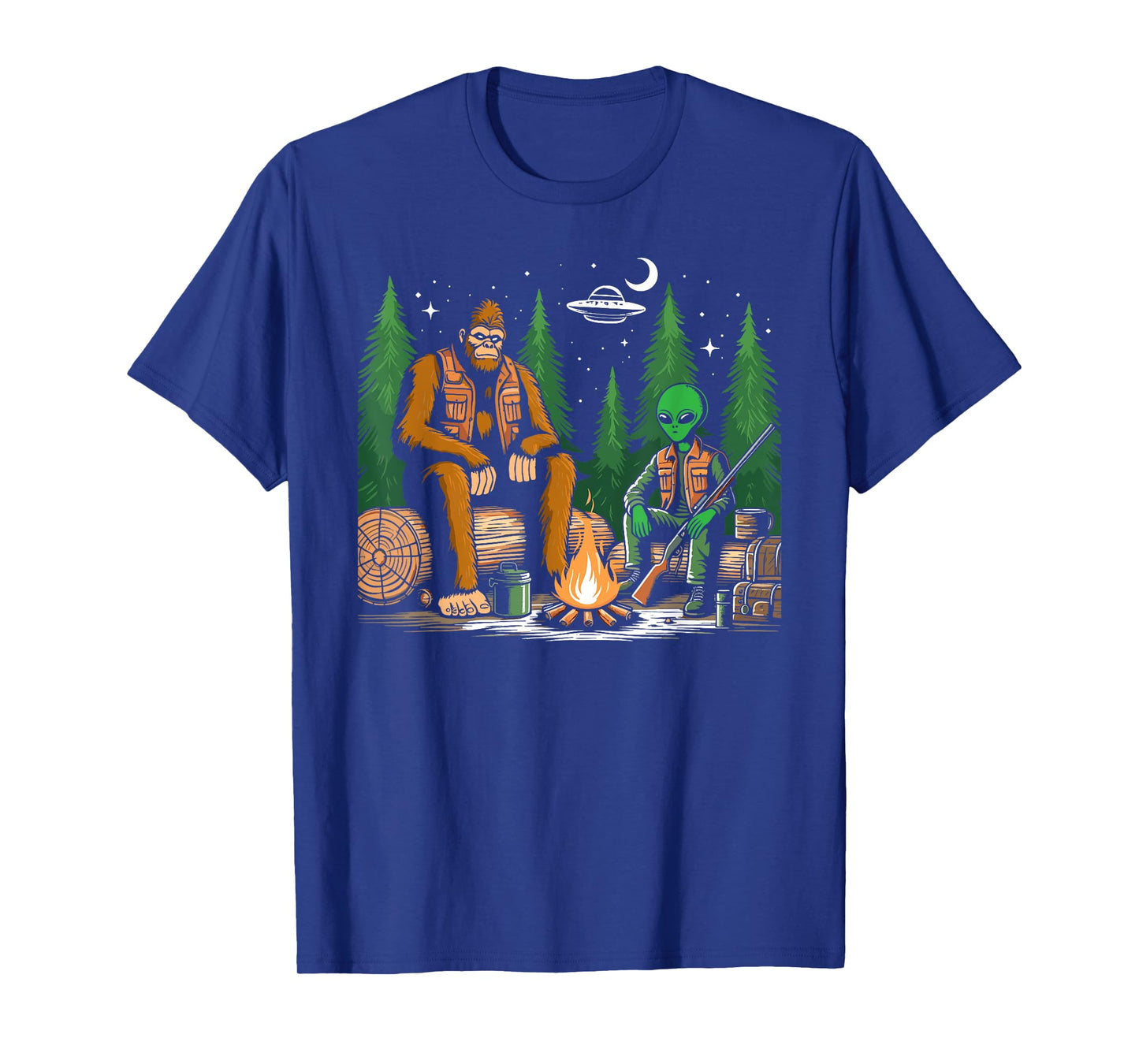 Bigfoot and alien hunting sasquatch alien Hunter funny T-Shirt