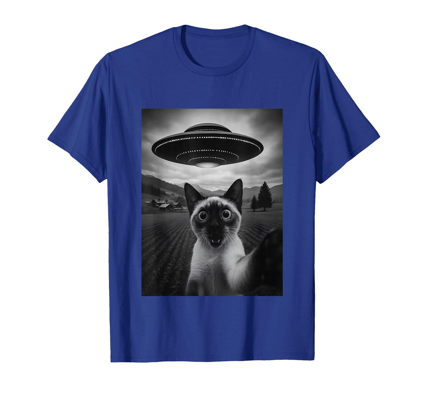 Siamese Cat Selfie Funny Alien Abduction Meme Artwork T-Shirt