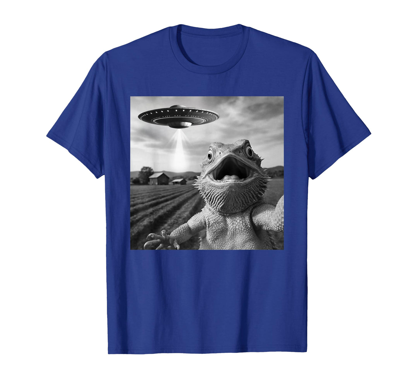 Funny Bearded Dragon Selfie With Alien UFO T-Shirt