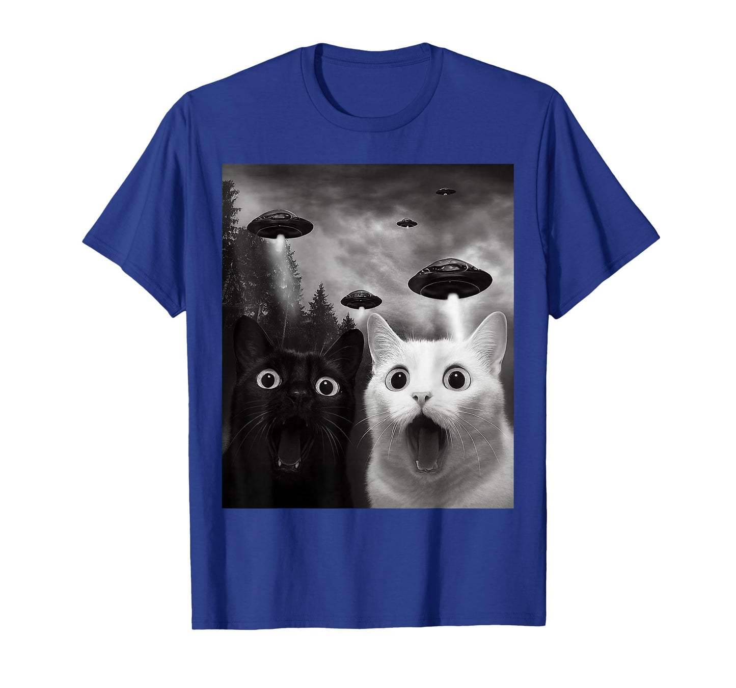 Cats Selfie with Alien UFO Funny Cat Gifts for Men Women Kid T-Shirt