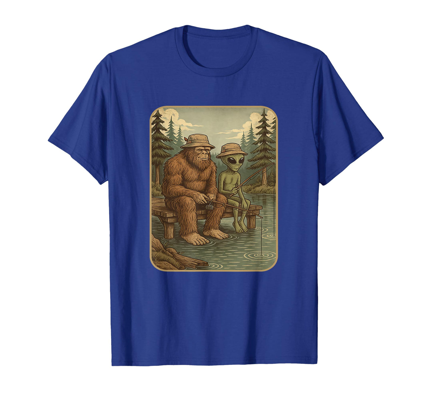 Bigfoot Fishing Design Men Boys Sasquatch Fishing Distressed T-Shirt
