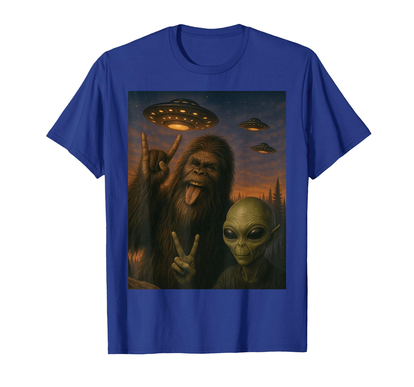 Bigfoot Alien Rock On Selfie UFO Funny Gifts Men Women Kid T-Shirt