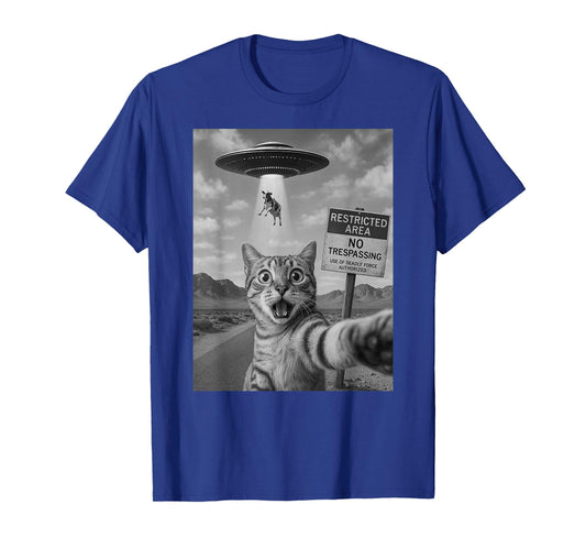 Cat Selfie with UFO Alien Abduction Funny Cow Humor Meme Cat T-Shirt