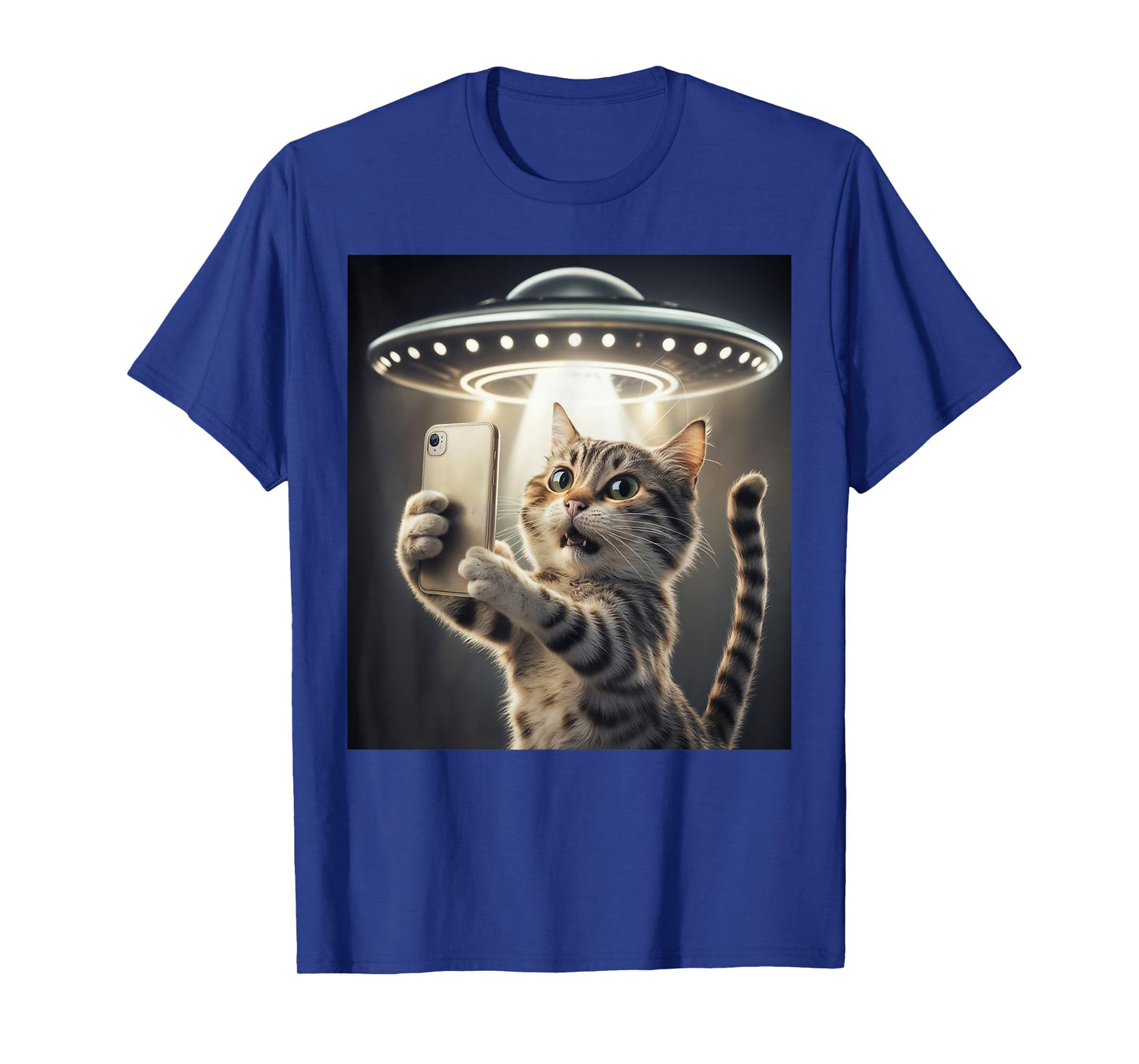 Cat Taking A Selfie With A UFO Cute And Funny T-Shirt