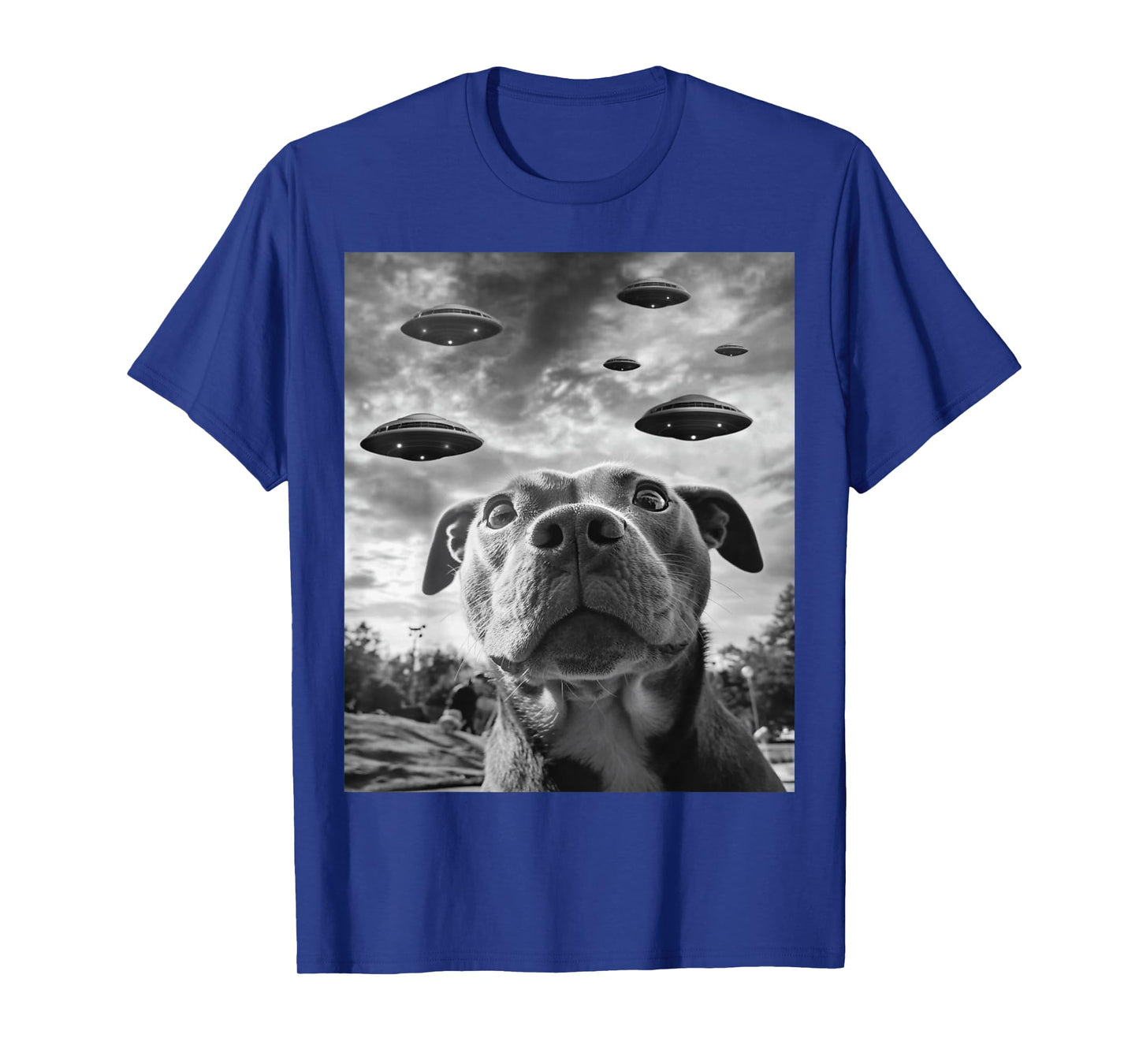 Funny Dog Pitbull Selfie with UFOs Alien Novelty T-Shirt