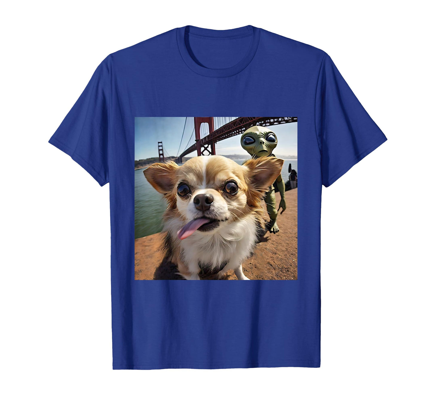 CHIHUAHUA selfie UFO alien Golden Gate Bridge dog dad mom Men Women T-Shirt