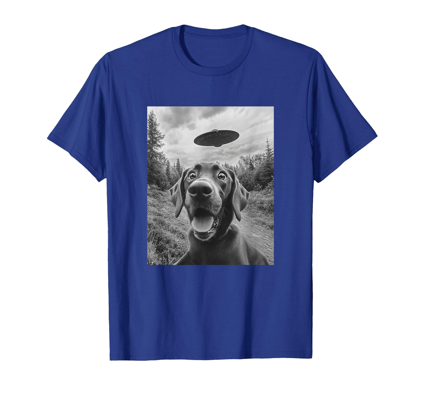 Labrador UFO Meme - Funny Labrador Selfie with UFO T-Shirt