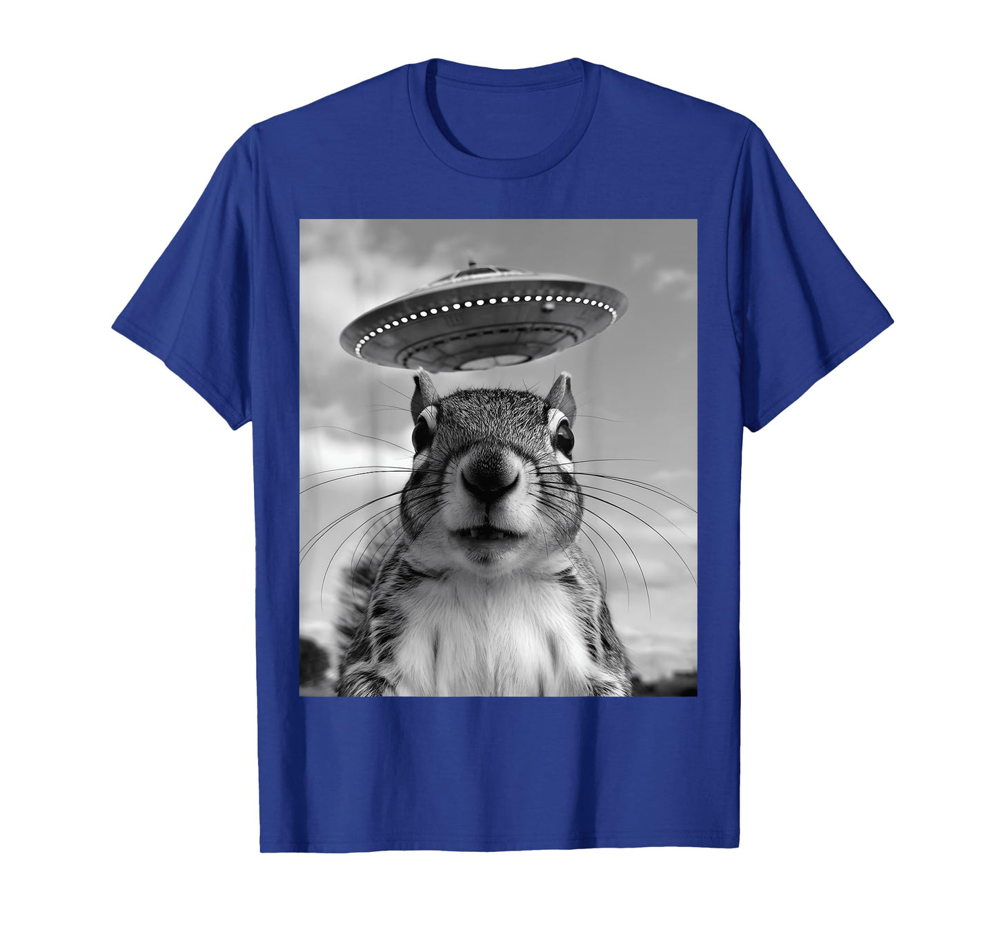 Squirrel Selfie With Alien UFO Funny Squirrel Gifts For Men T-Shirt