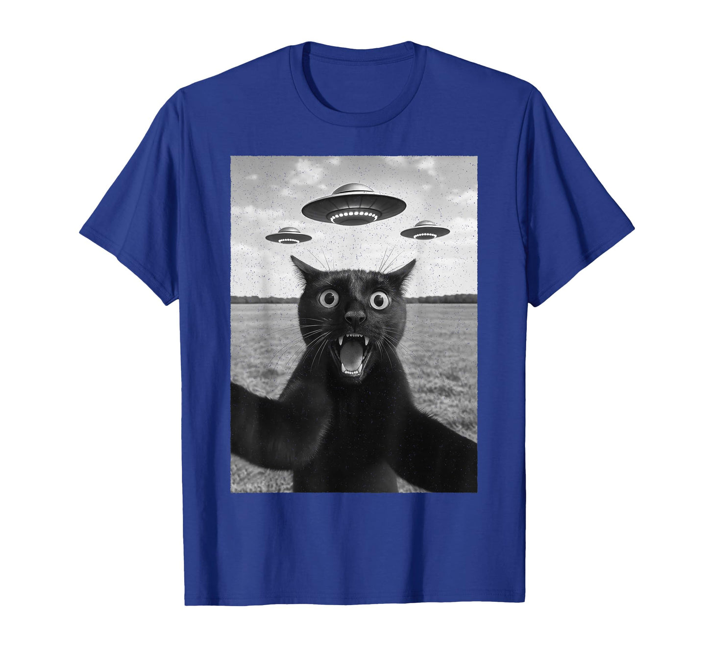 Black Cat UFO Selfie – Retro Alien Funny T-Shirt