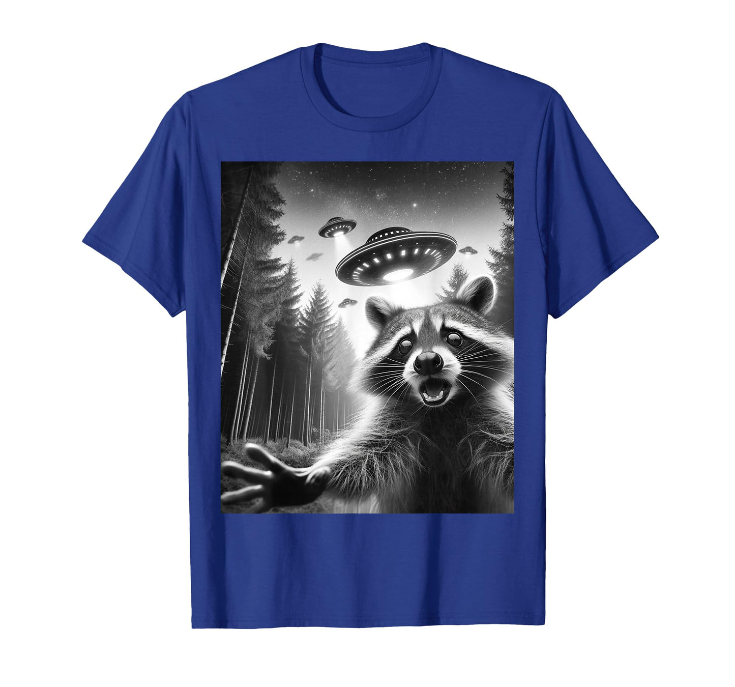 Alien UFO Raccoon Selfie Funny Raccoon With UFO T-Shirt