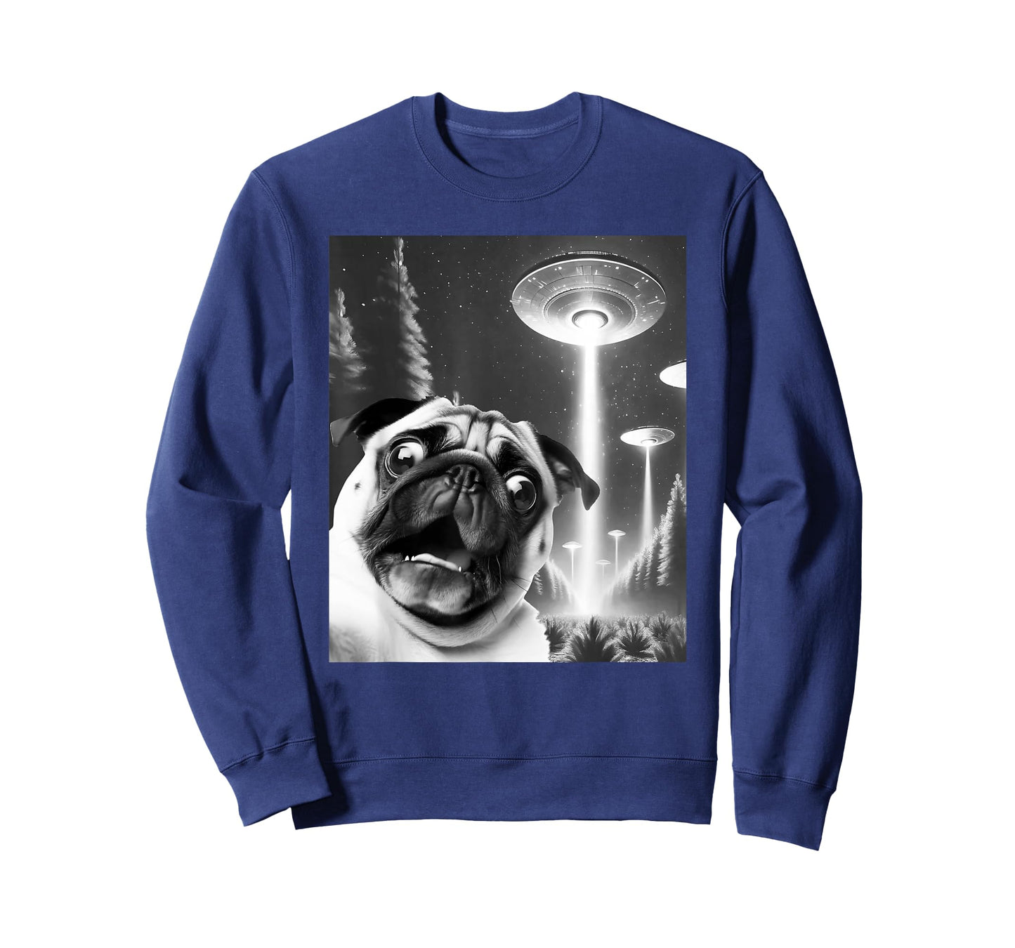 Funny Pug Alien UFO Taking a Selfie Dog Mom Dad T-Shirt