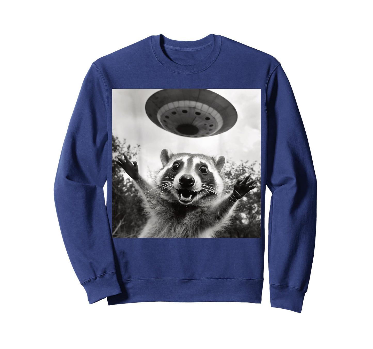 Funny Raccoon UFO Alien Selfie Photo Of Raccoon With UFO T-Shirt