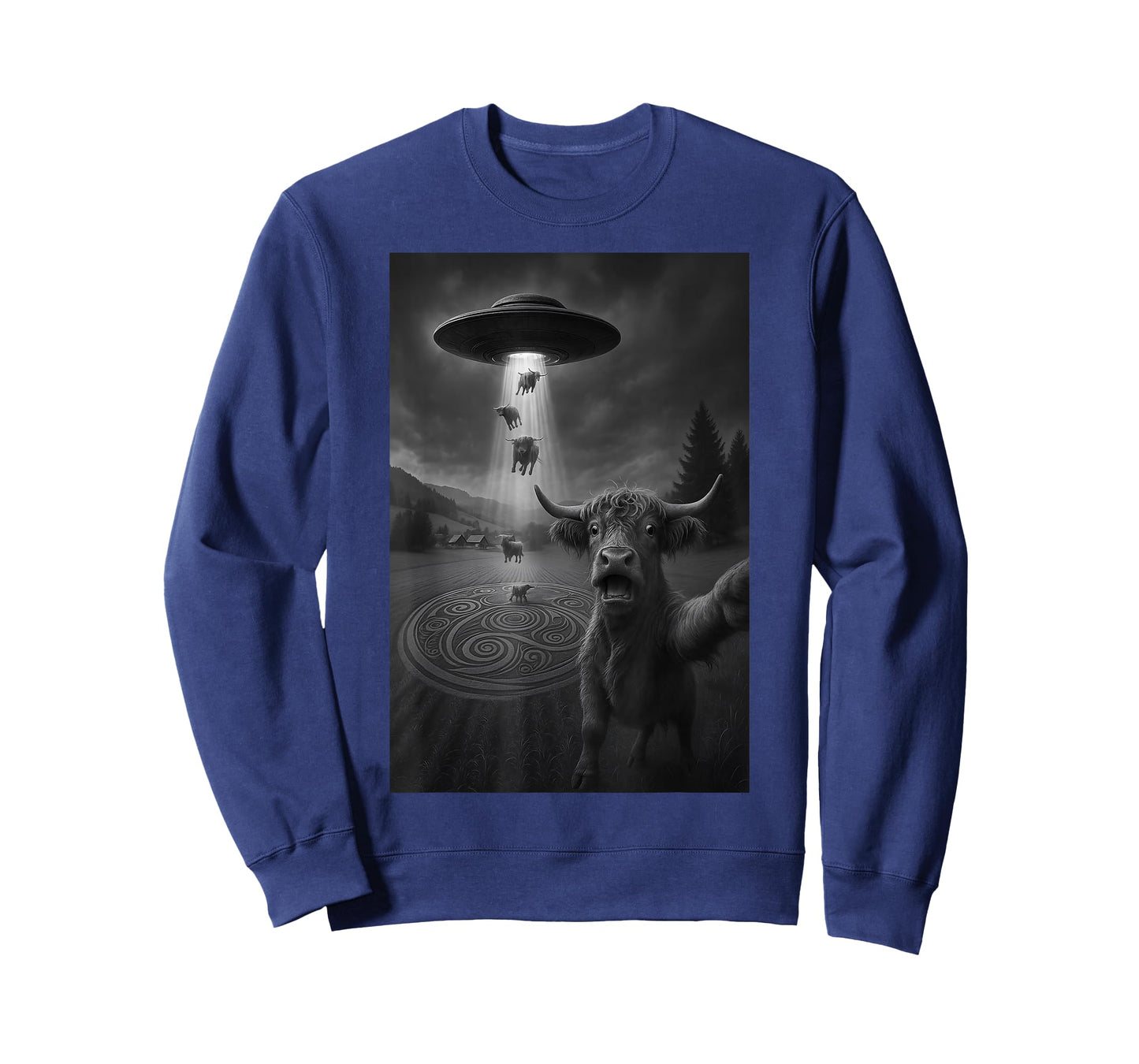 Highland Cow UFO Encounter UAP Alien Abduction Selfie Scene T-Shirt