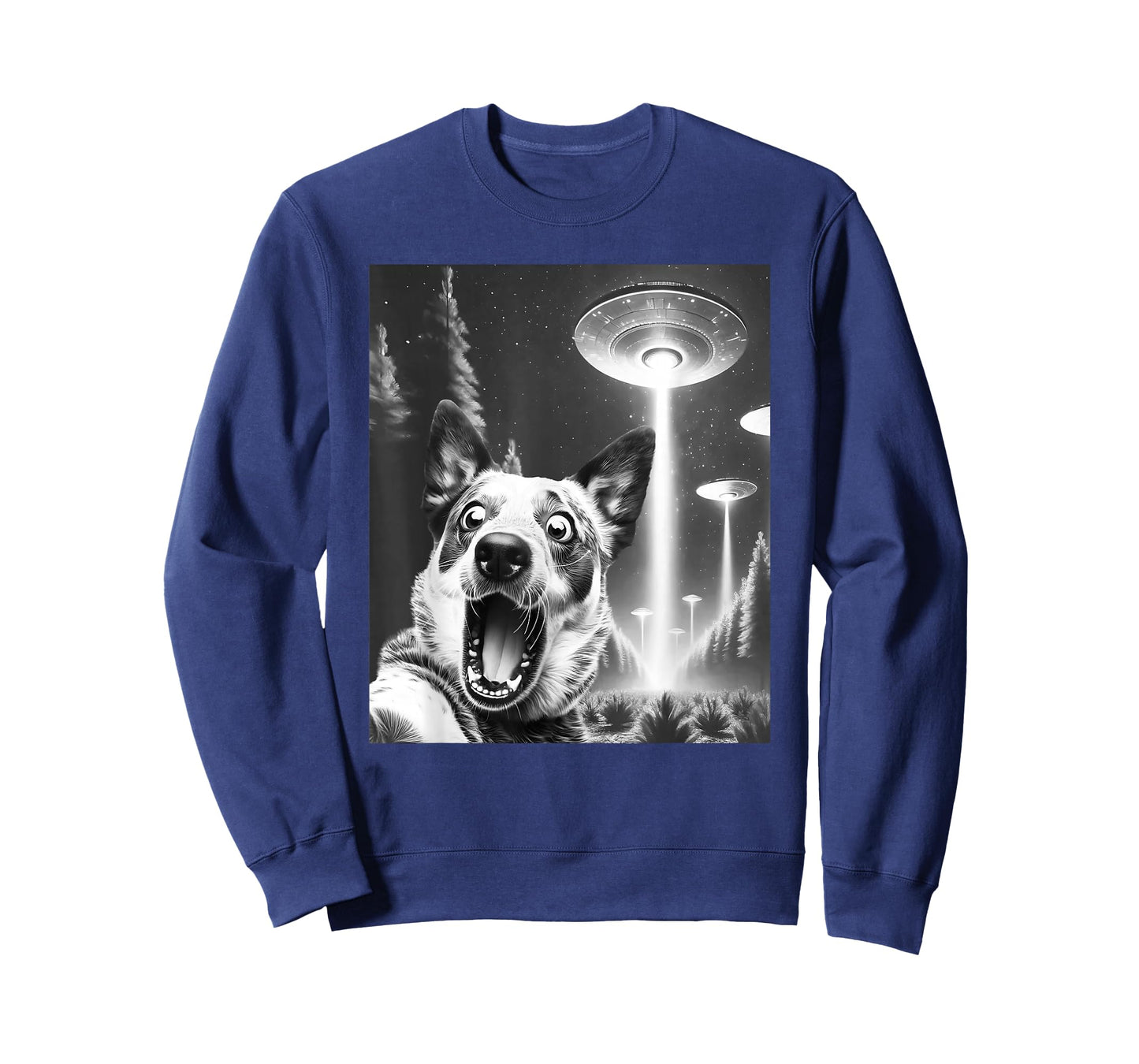 Funny Blue Heeler Alien UFO Taking a Selfie Dog Mom Dad T-Shirt