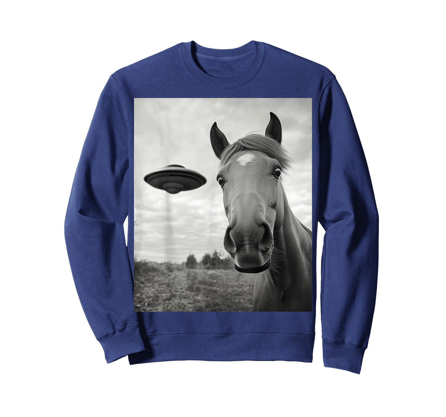 Funny Horse Selfie With Alien UFO Funny UFO Horse T-Shirt