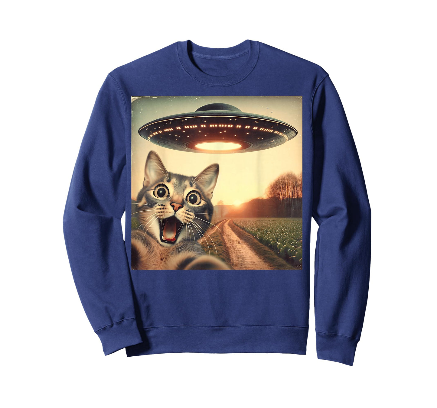 Funny Cat Selfie with UFO Alien Cat Lover UFOs Meme T-Shirt